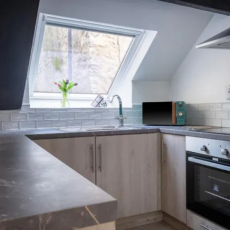Old Stables Loft Semesterbostad *